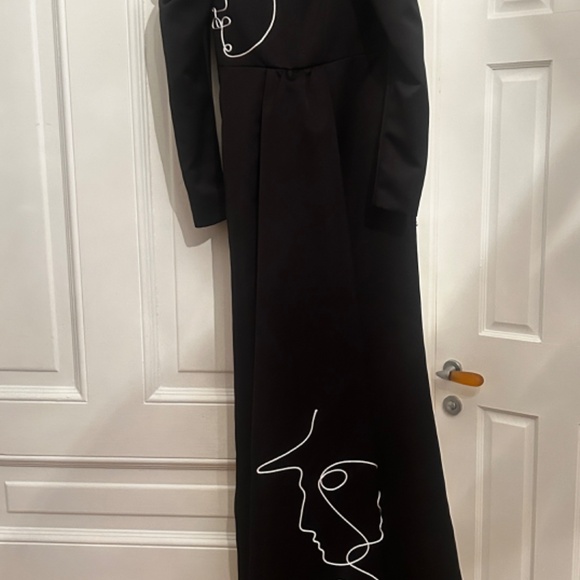 Moshino evening Gown - Picture 2 of 6